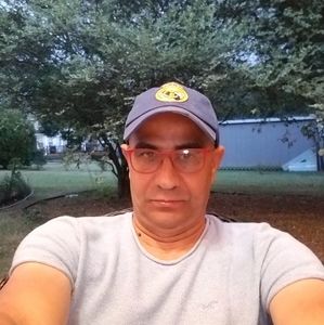 Meet your Posher, Luis